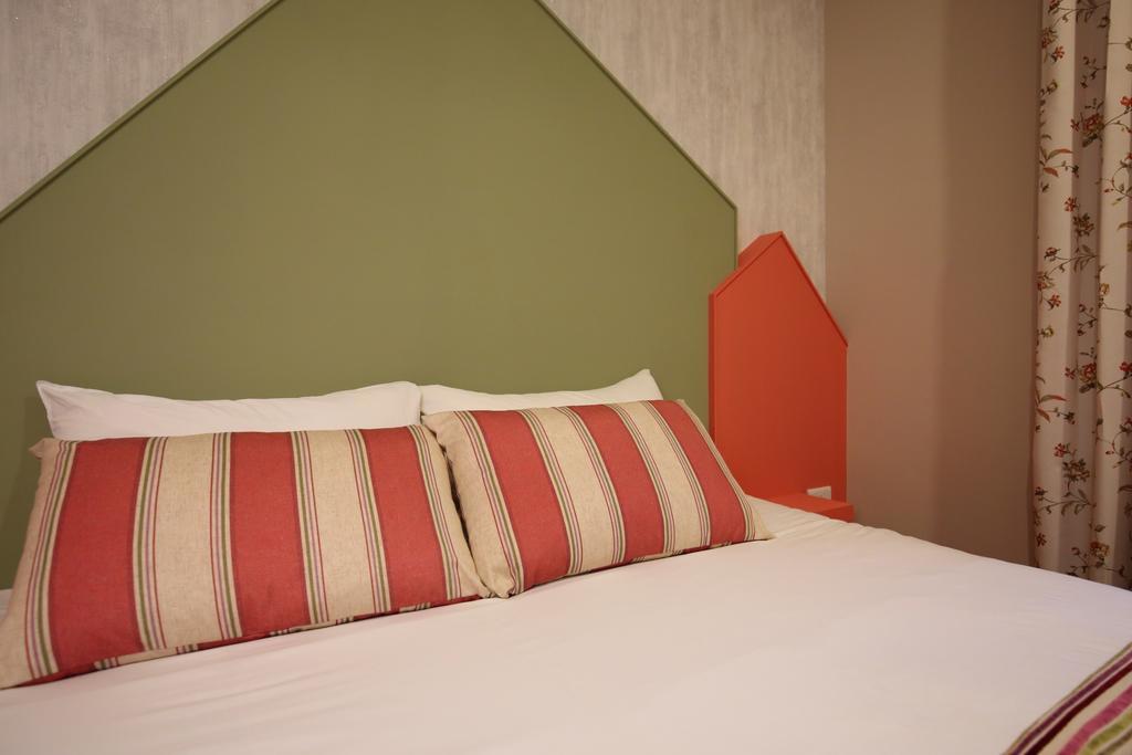 Holland Windmill B&B Хуалиен Сити Екстериор снимка